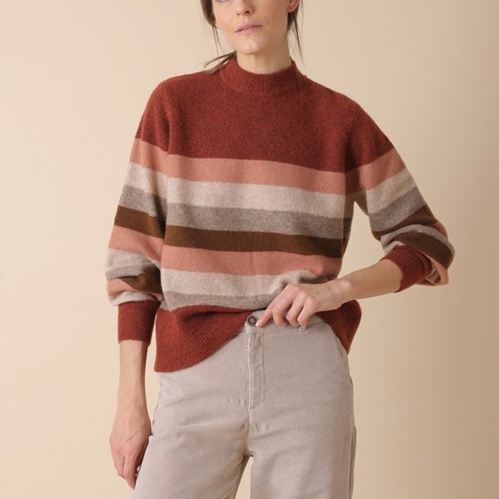 Indi & Cold stripe t neck sweater